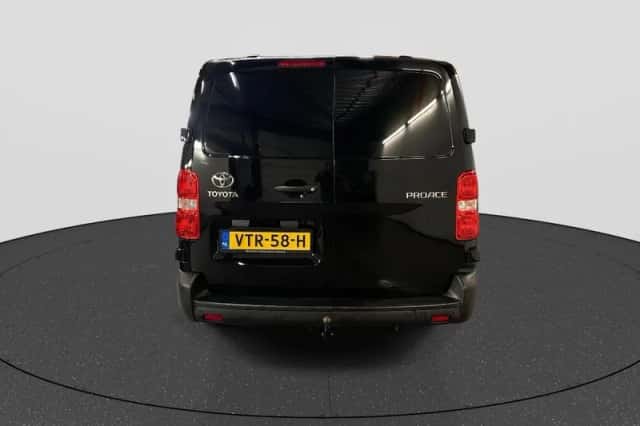 Toyota Proace (2023) thumbnail 7