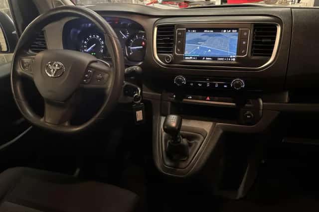 Toyota Proace (2023) thumbnail 10