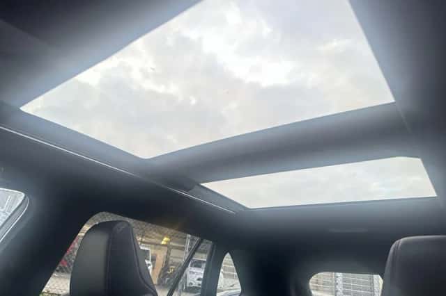 Toyota RAV4 (2025) thumbnail 16