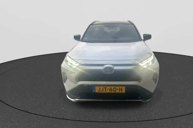 Toyota RAV4 (2025) thumbnail 4
