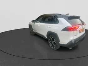 Toyota RAV4 (2025) thumbnail 6