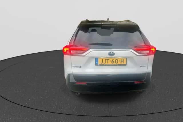 Toyota RAV4 (2025) thumbnail 7