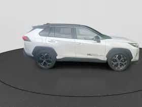 Toyota RAV4 (2025) thumbnail 8