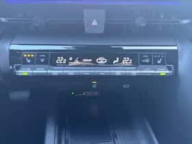 Toyota C-HR (2026) thumbnail 18