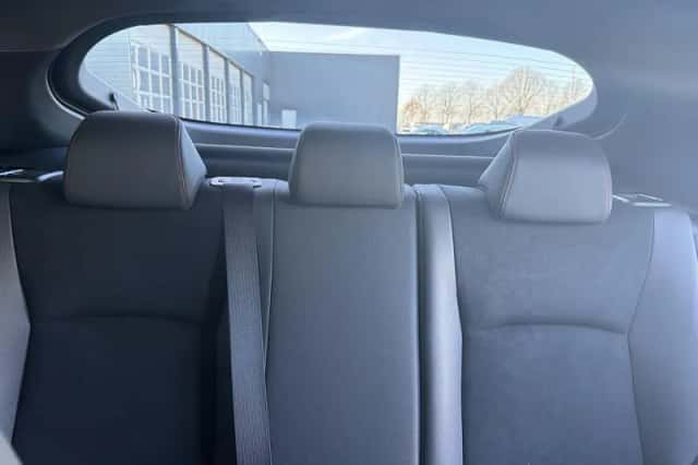 Toyota C-HR (2026) thumbnail 28