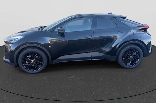 Toyota C-HR (2026) thumbnail 5