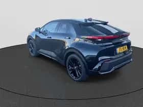Toyota C-HR (2026) thumbnail 6