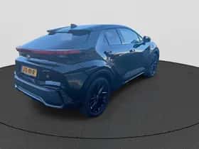 Toyota C-HR (2026) thumbnail 8