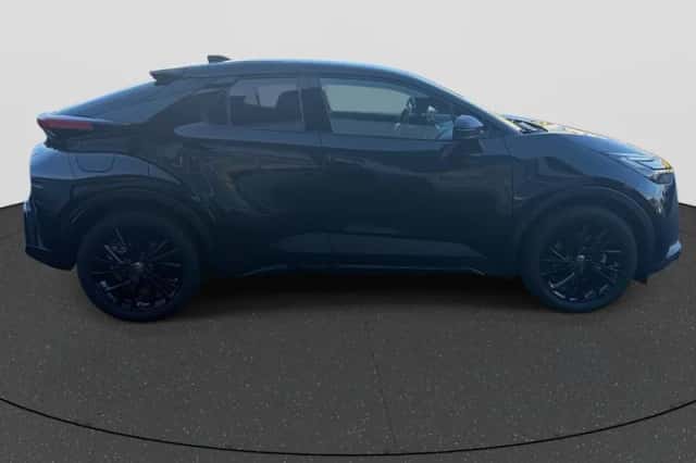 Toyota C-HR (2026) thumbnail 9