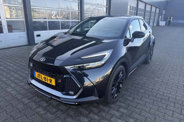 Toyota C-HR (2026) thumbnail 10