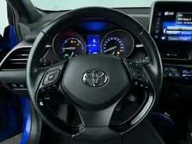 Toyota C-HR (2018) thumbnail 14