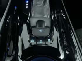 Toyota C-HR (2018) thumbnail 23