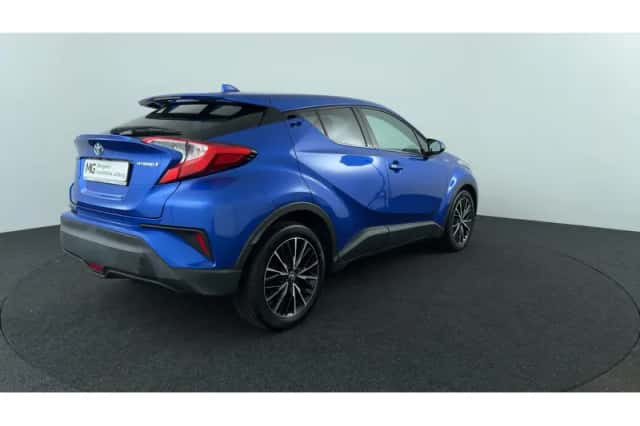 Toyota C-HR (2018) thumbnail 5