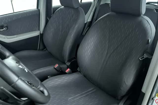 Toyota Yaris (2009) thumbnail 11