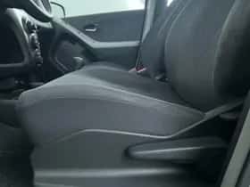 Toyota Yaris (2009) thumbnail 13