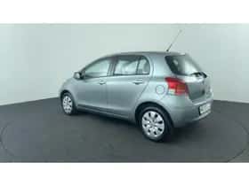 Toyota Yaris (2009) thumbnail 3