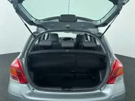Toyota Yaris (2009) thumbnail 23