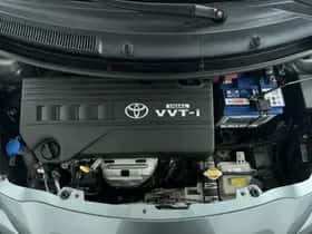 Toyota Yaris (2009) thumbnail 25