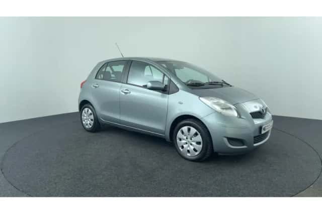 Toyota Yaris (2009) thumbnail 7