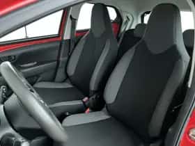 Toyota Aygo (2022) thumbnail 11