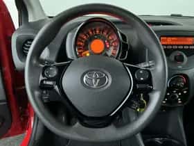 Toyota Aygo (2022) thumbnail 13