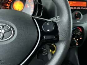 Toyota Aygo (2022) thumbnail 15