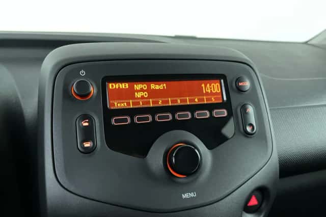 Toyota Aygo (2022) thumbnail 17