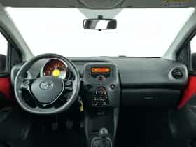 Toyota Aygo (2022) thumbnail 22