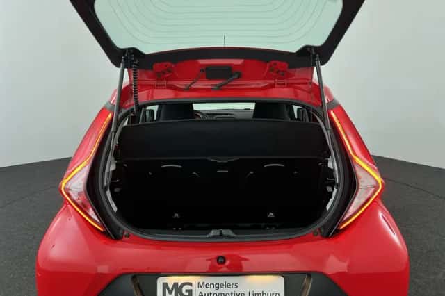 Toyota Aygo (2022) thumbnail 23