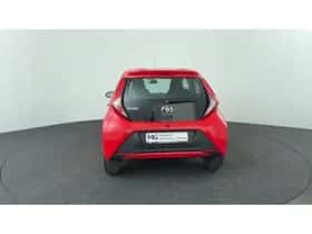 Toyota Aygo (2022) thumbnail 4