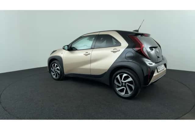 Toyota Aygo X (2024) thumbnail 3