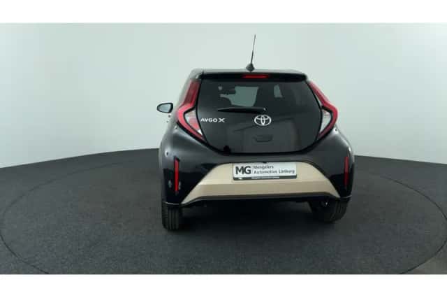 Toyota Aygo X (2024) thumbnail 4