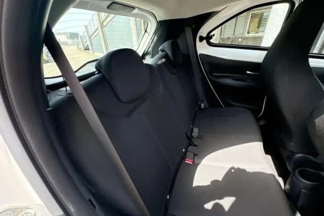Toyota Aygo X (2022) thumbnail 12