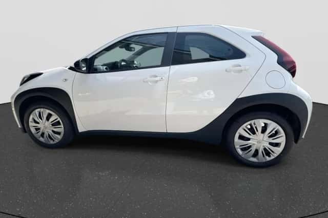 Toyota Aygo X (2022) thumbnail 4