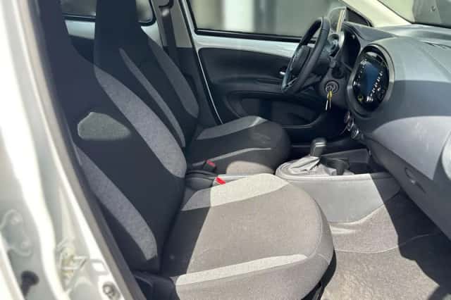 Toyota Aygo X (2022) thumbnail 31