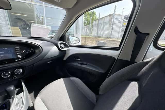 Toyota Aygo X (2022) thumbnail 10