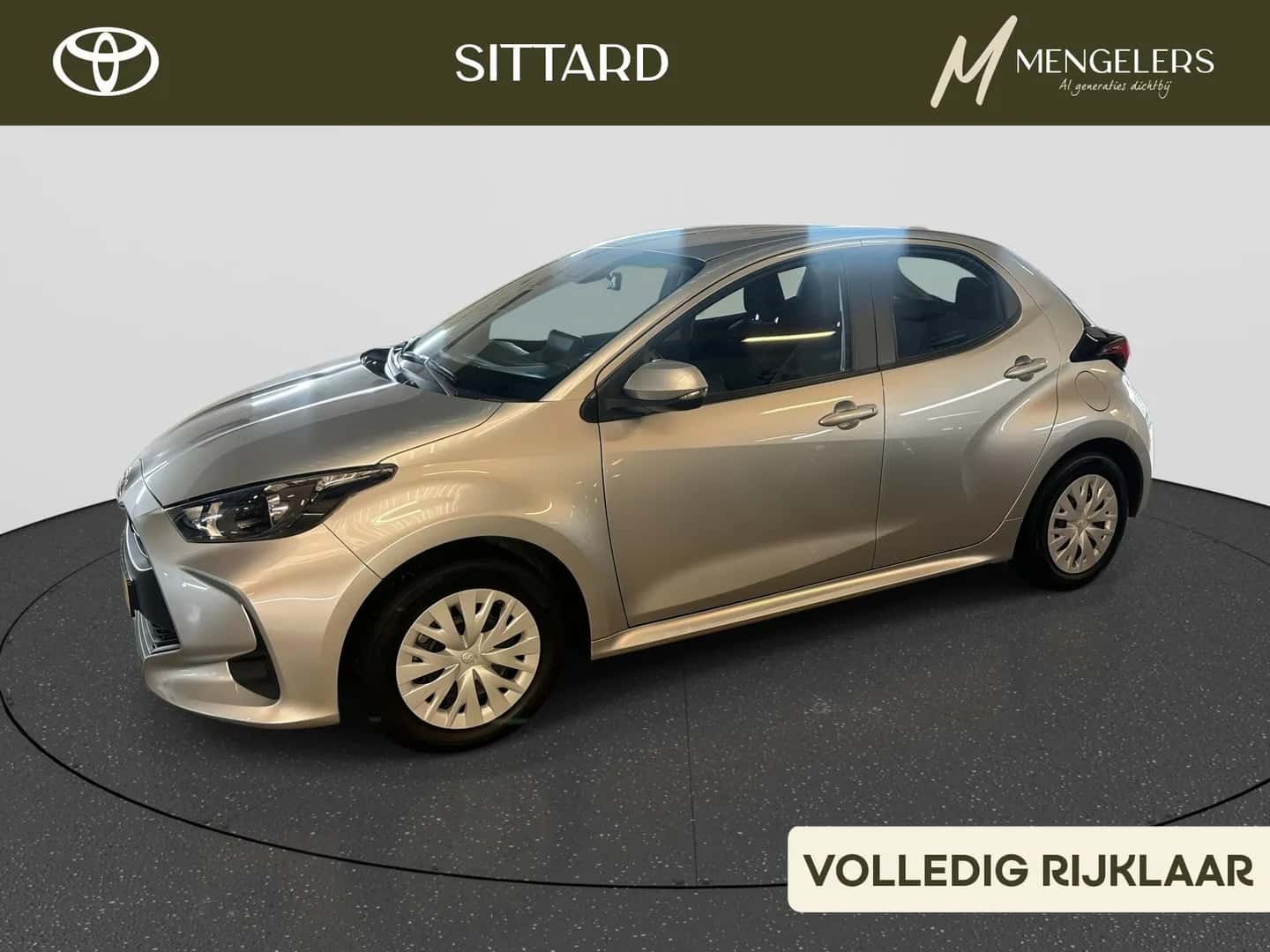 Toyota Yaris (2023) — foto 1