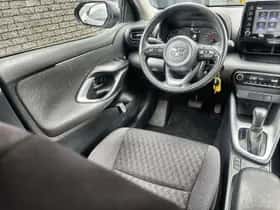 Toyota Yaris (2023) thumbnail 15