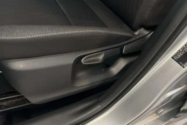 Toyota Yaris (2023) thumbnail 21
