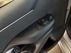 Toyota Yaris (2023) thumbnail 22