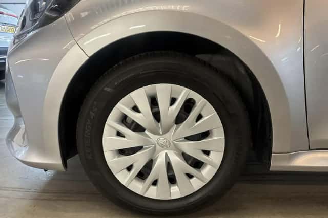 Toyota Yaris (2023) thumbnail 26