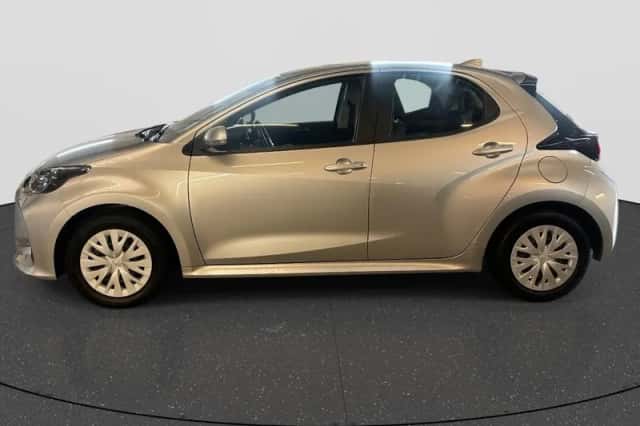 Toyota Yaris (2023) thumbnail 5