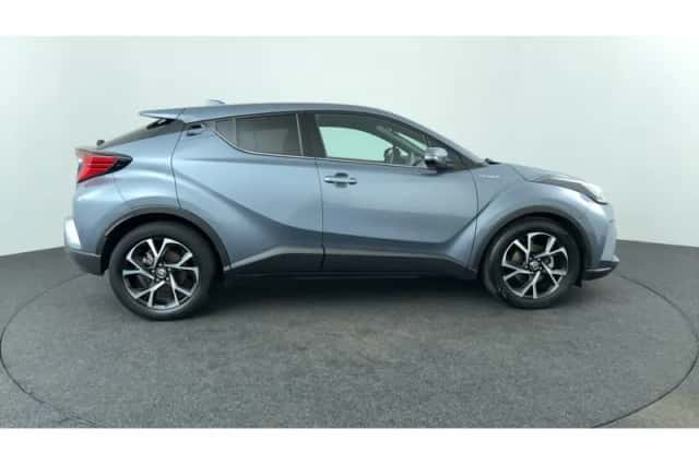 Toyota C-HR (2020) thumbnail 6