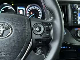 Toyota RAV4 (2017) thumbnail 16