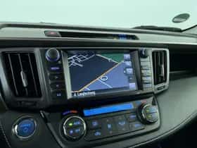 Toyota RAV4 (2017) thumbnail 19