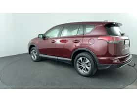 Toyota RAV4 (2017) thumbnail 3