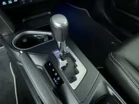 Toyota RAV4 (2017) thumbnail 22