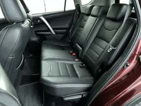 Toyota RAV4 (2017) thumbnail 24