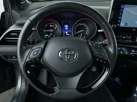 Toyota C-HR (2022) thumbnail 14