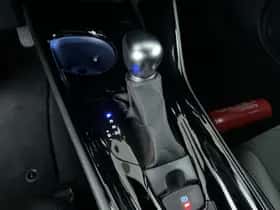 Toyota C-HR (2022) thumbnail 22